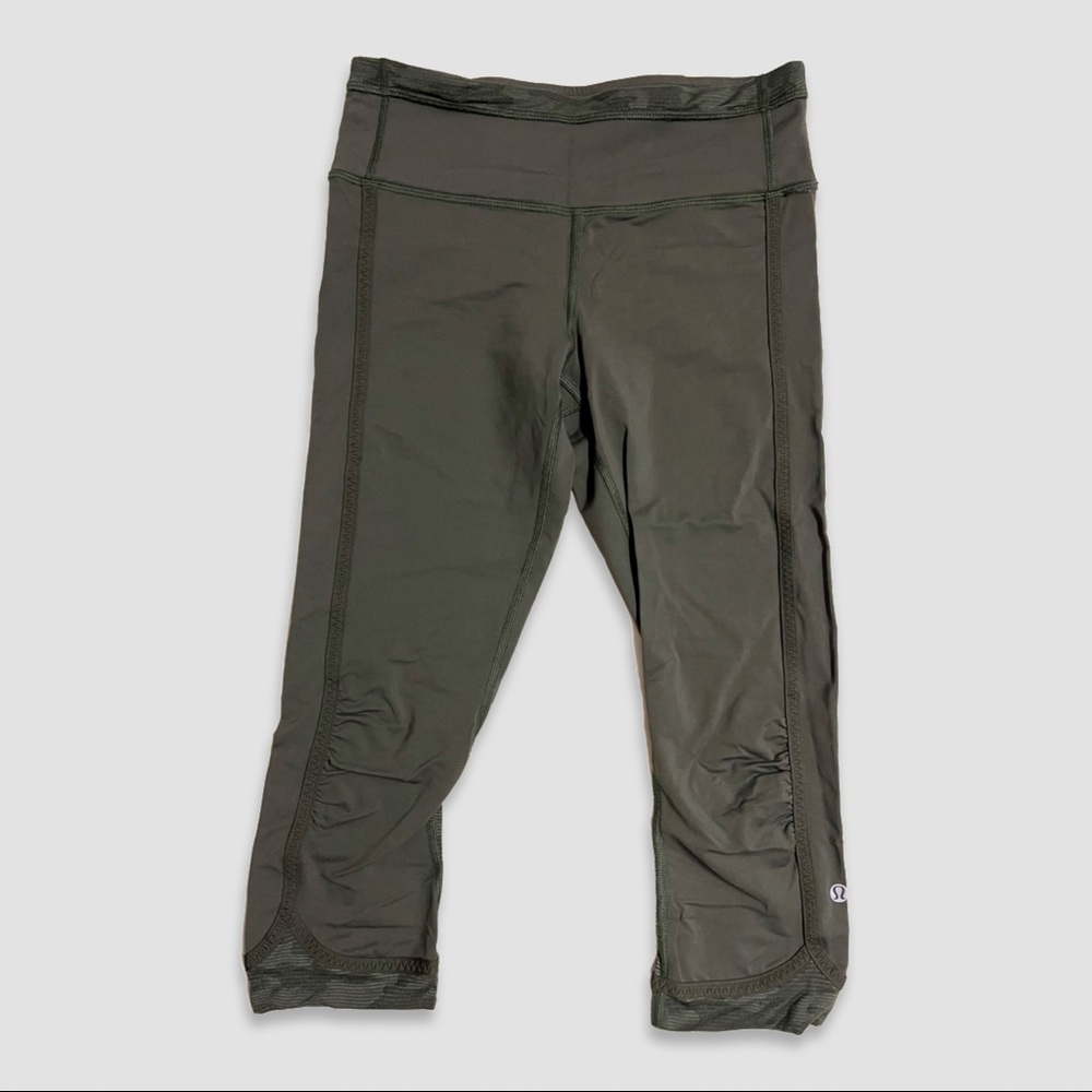 Lululemon Olive Green Short Leggins